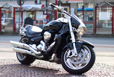 Intruder 1800